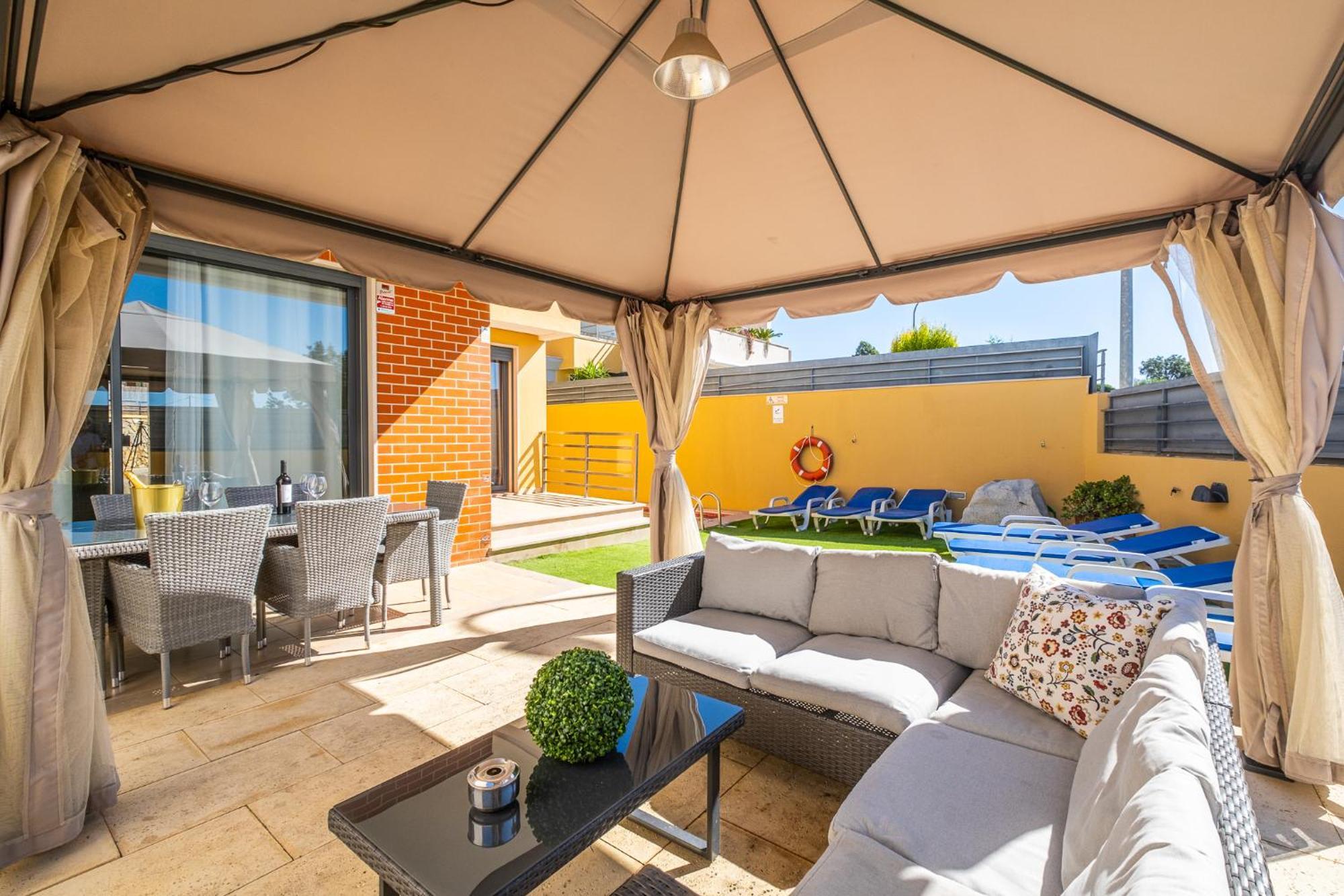 Cozy Villa With Pool And Barbecue Албуфейра Екстер'єр фото